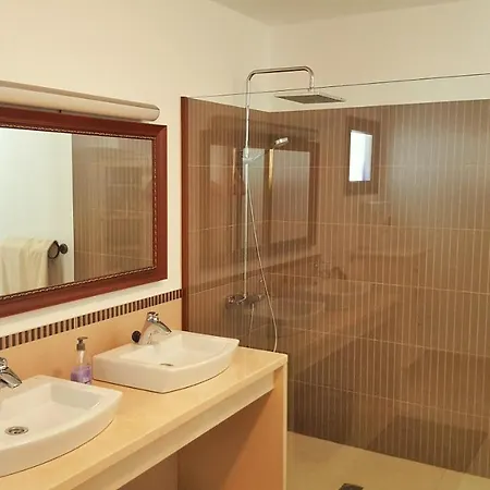 Nazoly, Oasis De Tranquilidad Con Piscina Privada En El Corazon De Lanzarote *