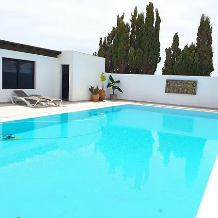 Holiday home Nazoly, Oasis De Tranquilidad Con Piscina Privada En El Corazon De Lanzarote Nazaret