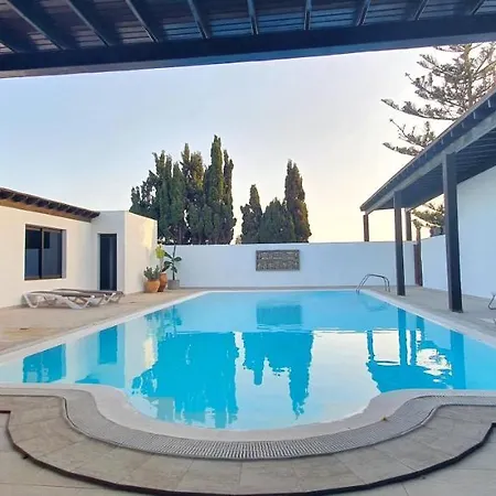 Nazoly, Oasis De Tranquilidad Con Piscina Privada En El Corazon De Lanzarote * Nazaret