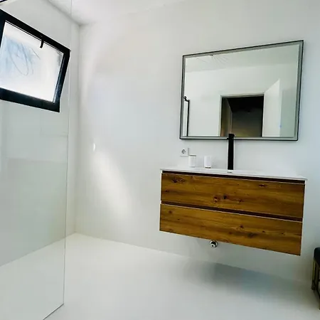 Villa Nazoly - Private Pool, Quiet & Exclusive Stay In Lanzarote 度假居