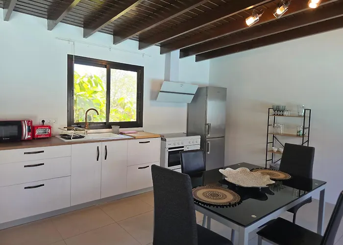 Vakantiehuis Nazoly - Private Pool, Quiet & Exclusive In Lanzarote *